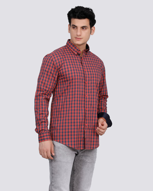 Men Red & Black Regular Fit Checked Casual Shirt